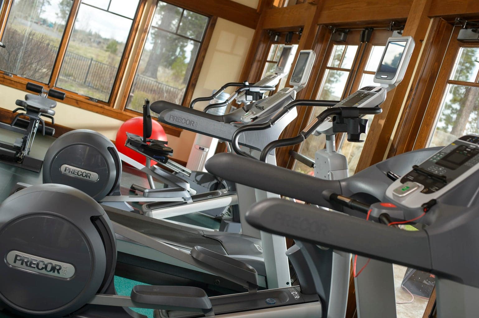 You Are A Workout Machine - The fitness center, complete with locker rooms is a comprehensive fitness and exercise facility for a vigorous or moderate healthful experience. Fitness Center is included in HOA fees.