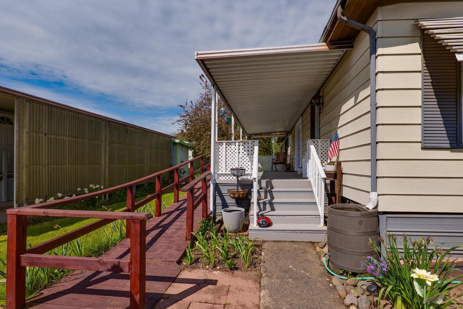 1225 10th, Junction City, 97448