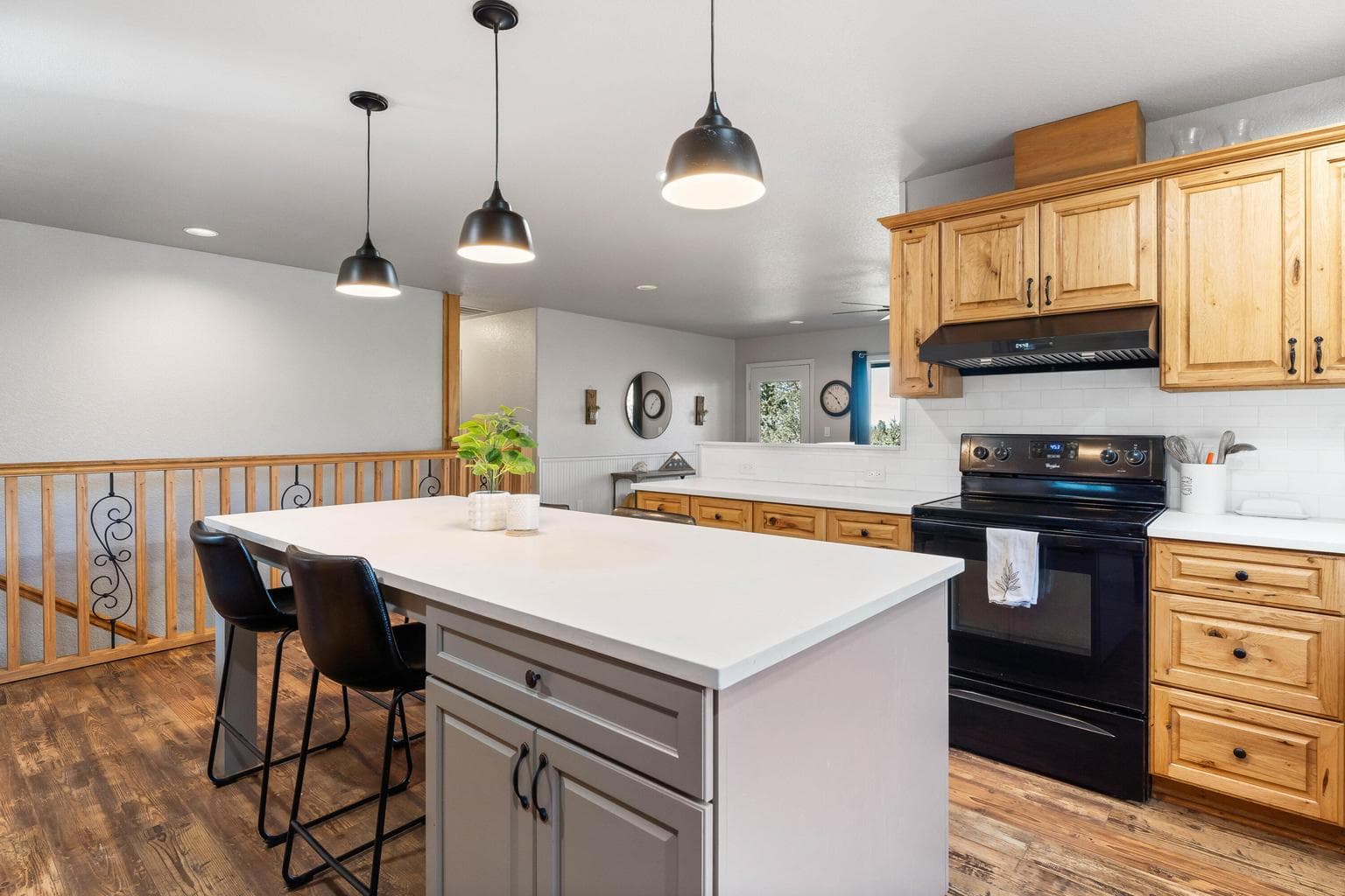 Photo of 975 NW 103rd Street 14 of 53