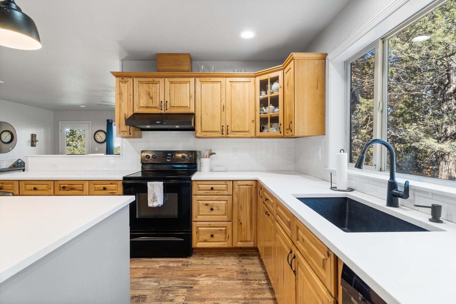 Photo of 975 NW 103rd Street 15 of 53