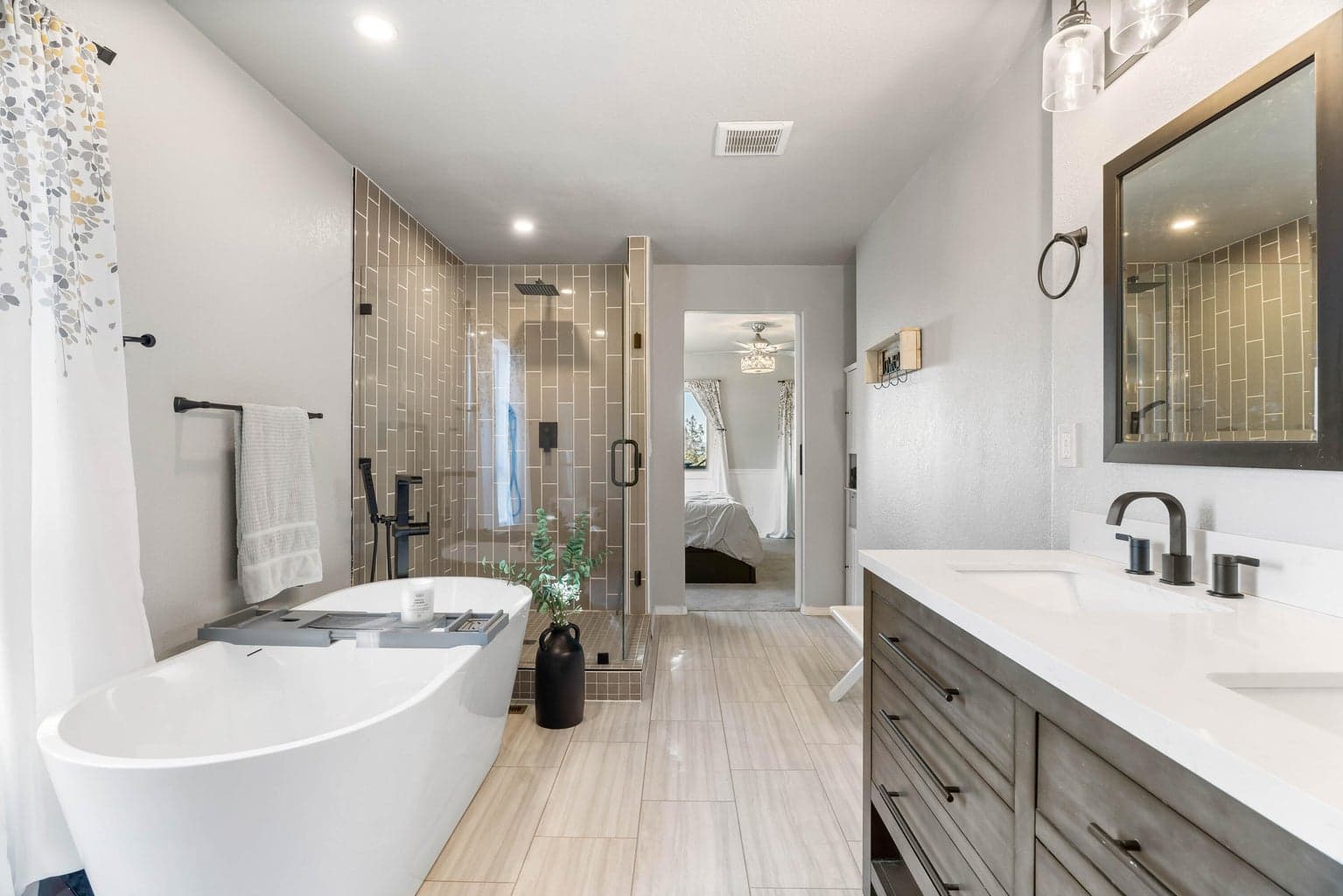 Photo of 975 NW 103rd Street 24 of 53
