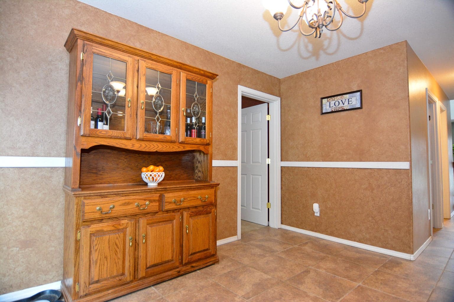 Photo of 311 NW 25th Street 15 of 32