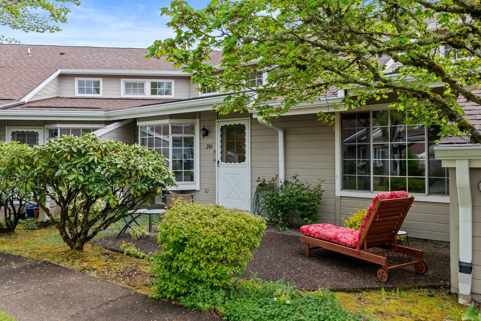 13775 Scholls Ferry, Beaverton, 97008