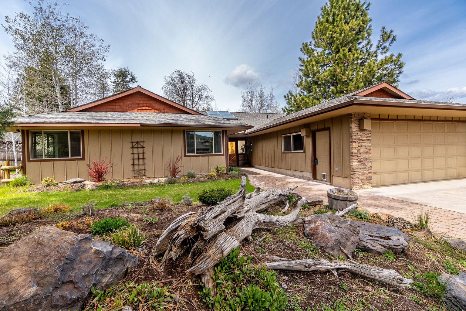 13752 Meadow View, Camp Sherman, 97730