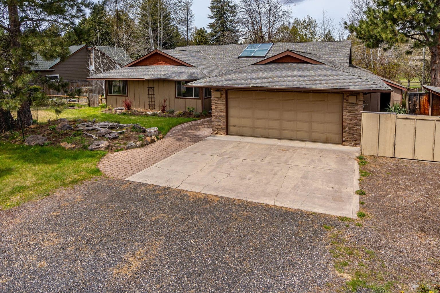 Photo of 13752 Meadow View 4 of 33