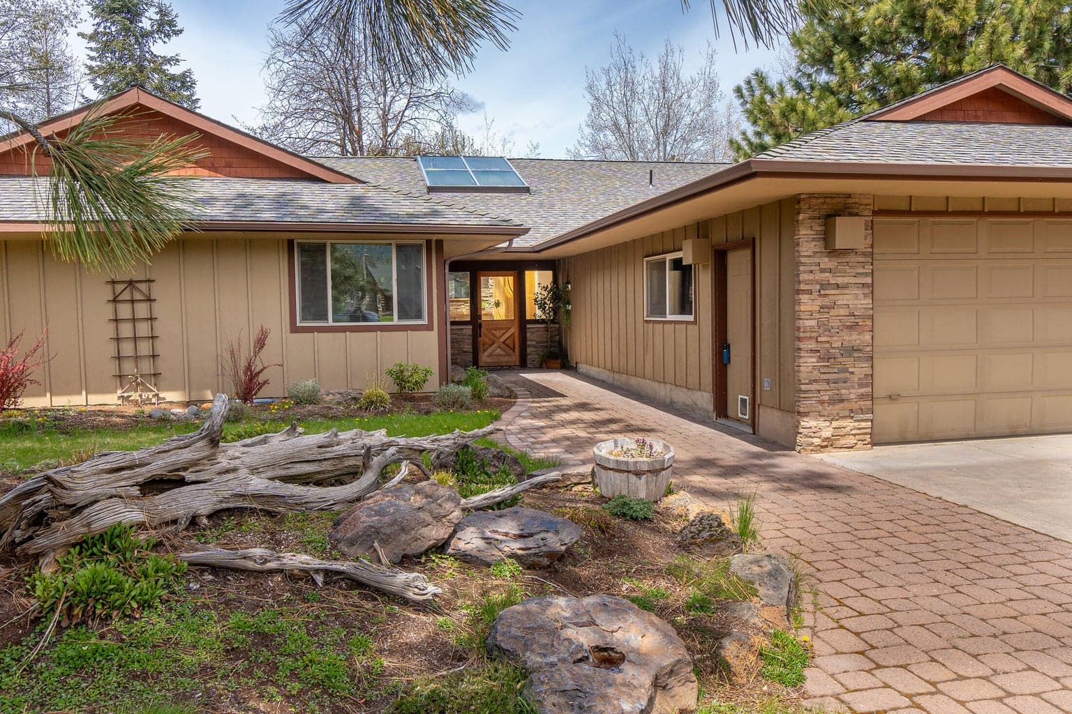 Photo of 13752 Meadow View 3 of 33