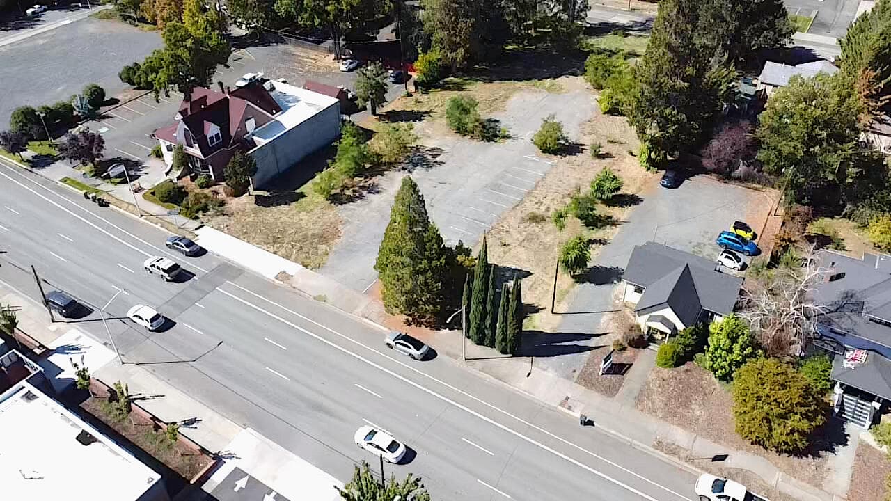 Photo of 728 6th 2 of 16
