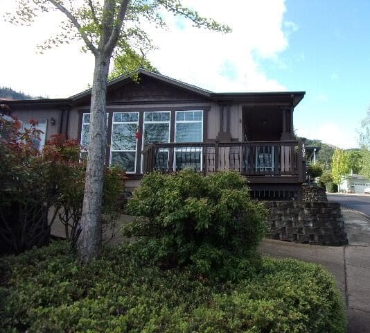 402 Knoll Terrace, Canyonville, 97417