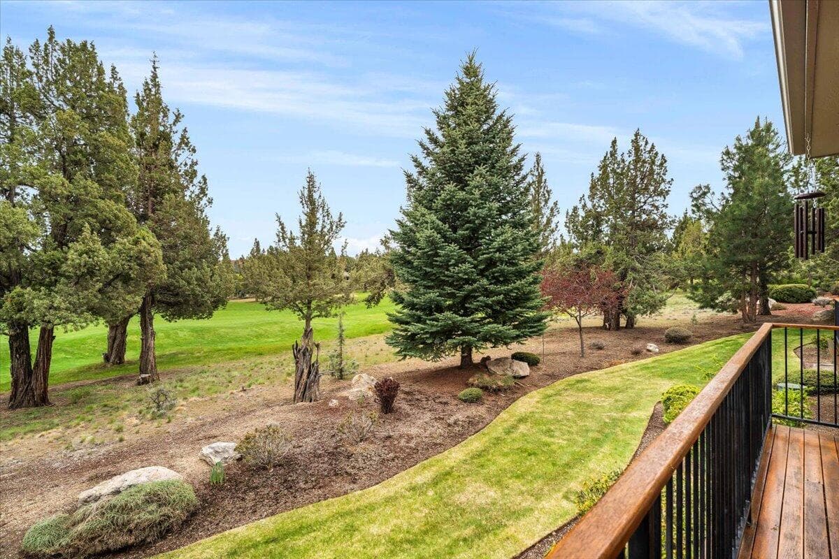 Photo of 710 Solitaire Court 44 of 56