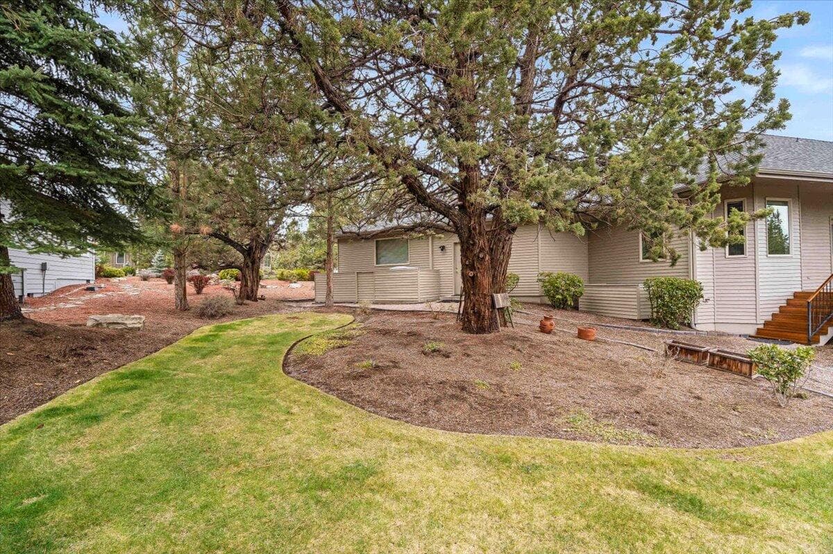 Photo of 710 Solitaire Court 54 of 56