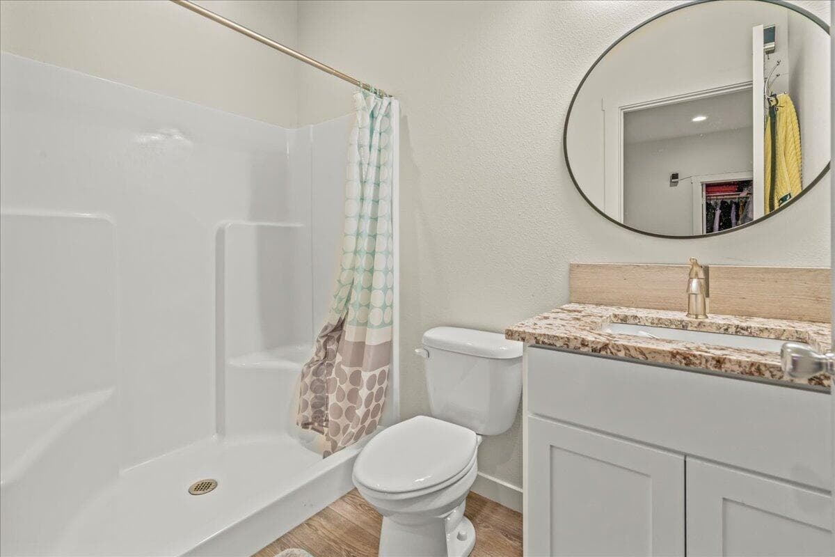 Photo of 147 NW 31st Street 11 of 20