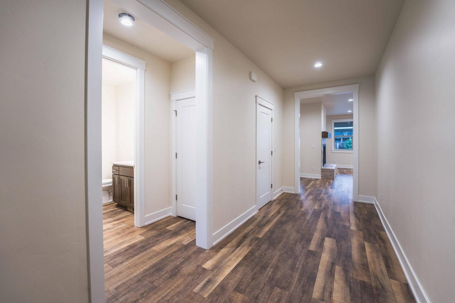 Photo of 2627 Redwood 5 of 54
