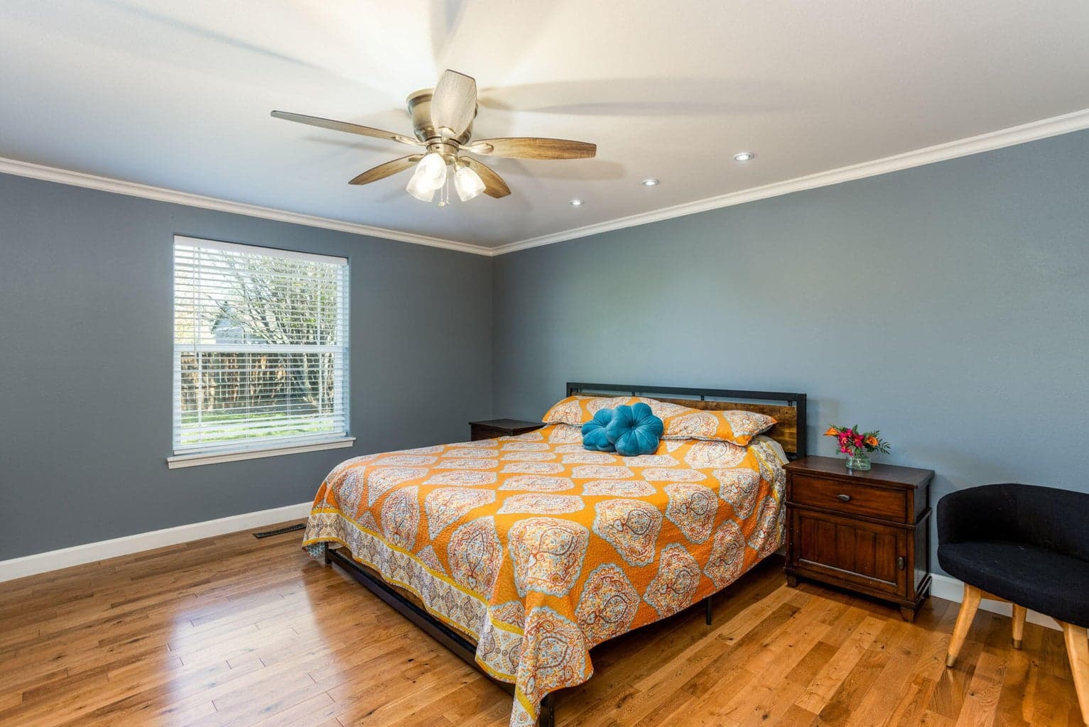 Large primary bedroom