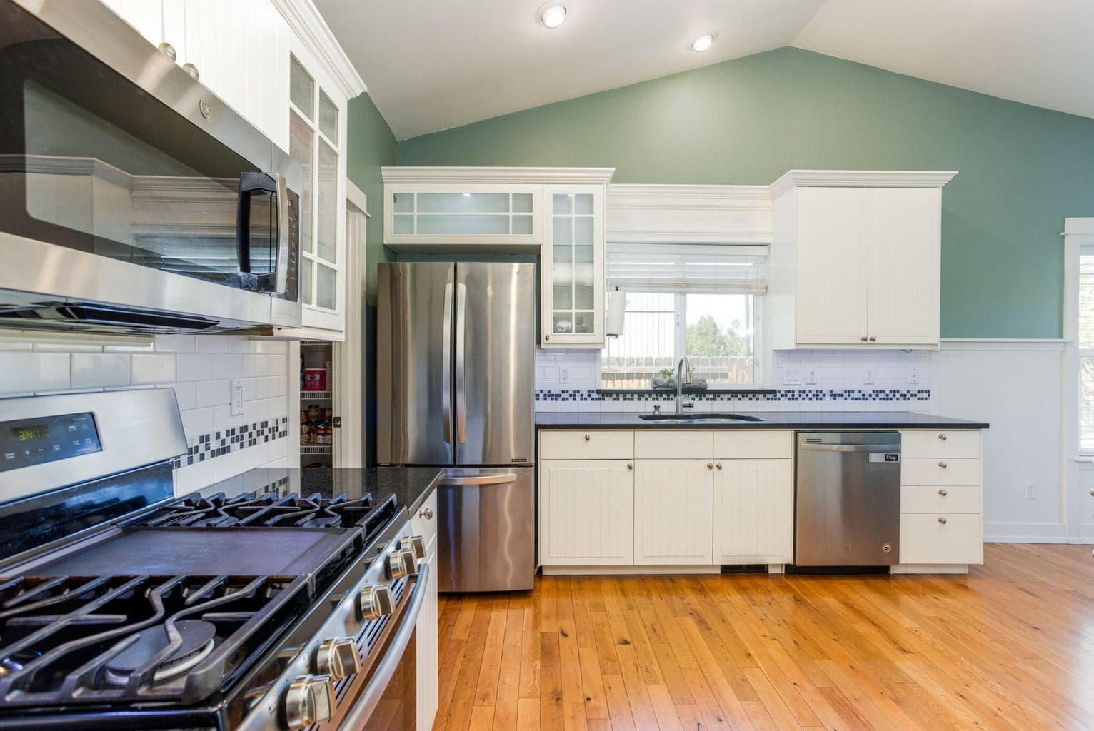 Photo of 1278 NW 20th Street 7 of 37