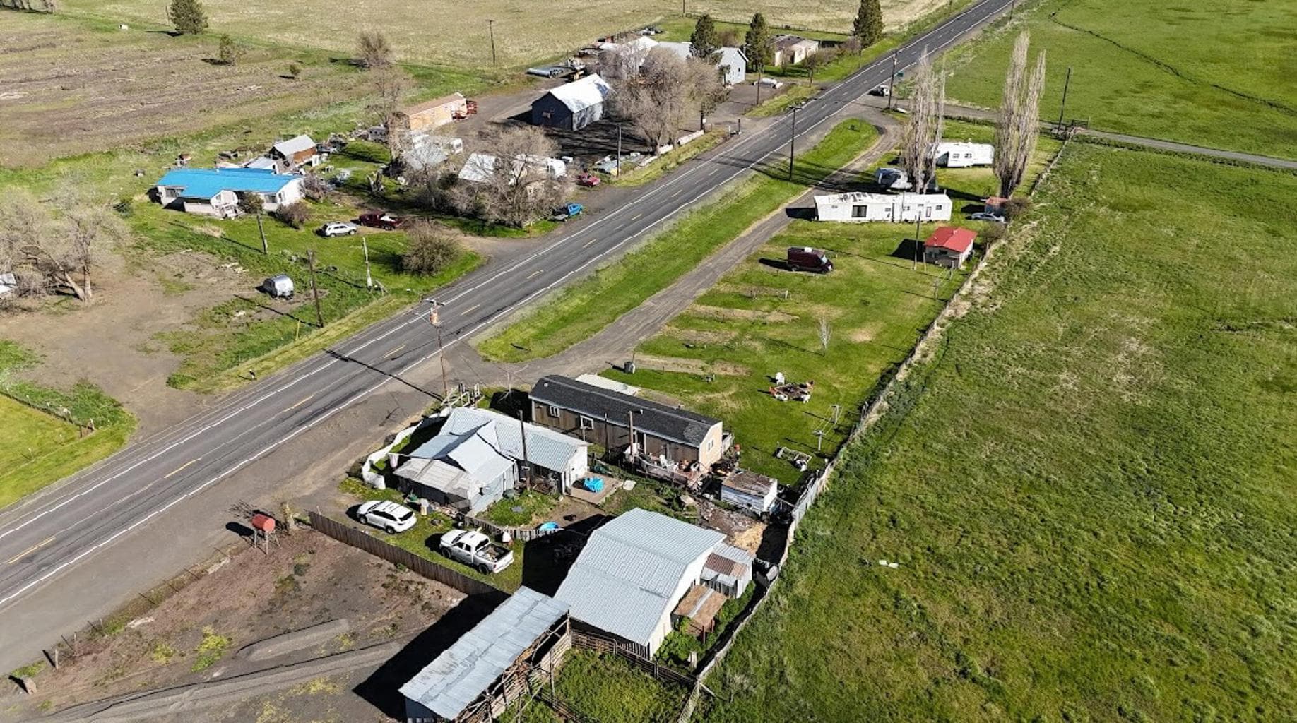 Photo of 265 HWY 395 2 of 24