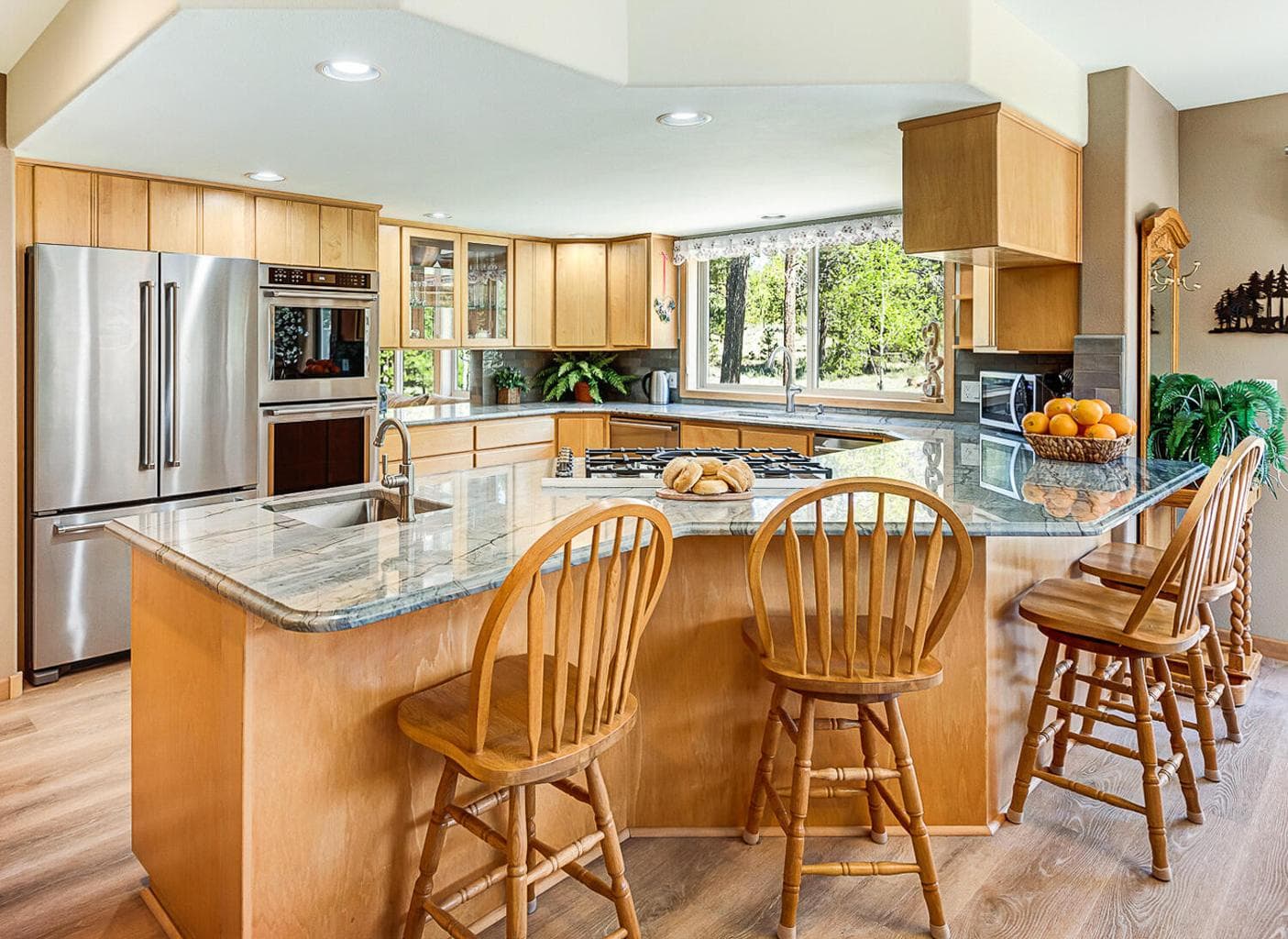 Photo of 18138 Maury Mountain Lane 10 of 47