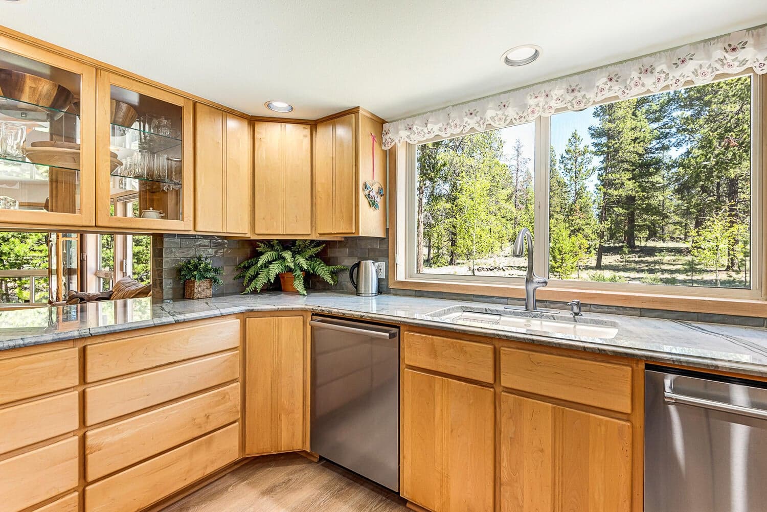 Photo of 18138 Maury Mountain Lane 12 of 47
