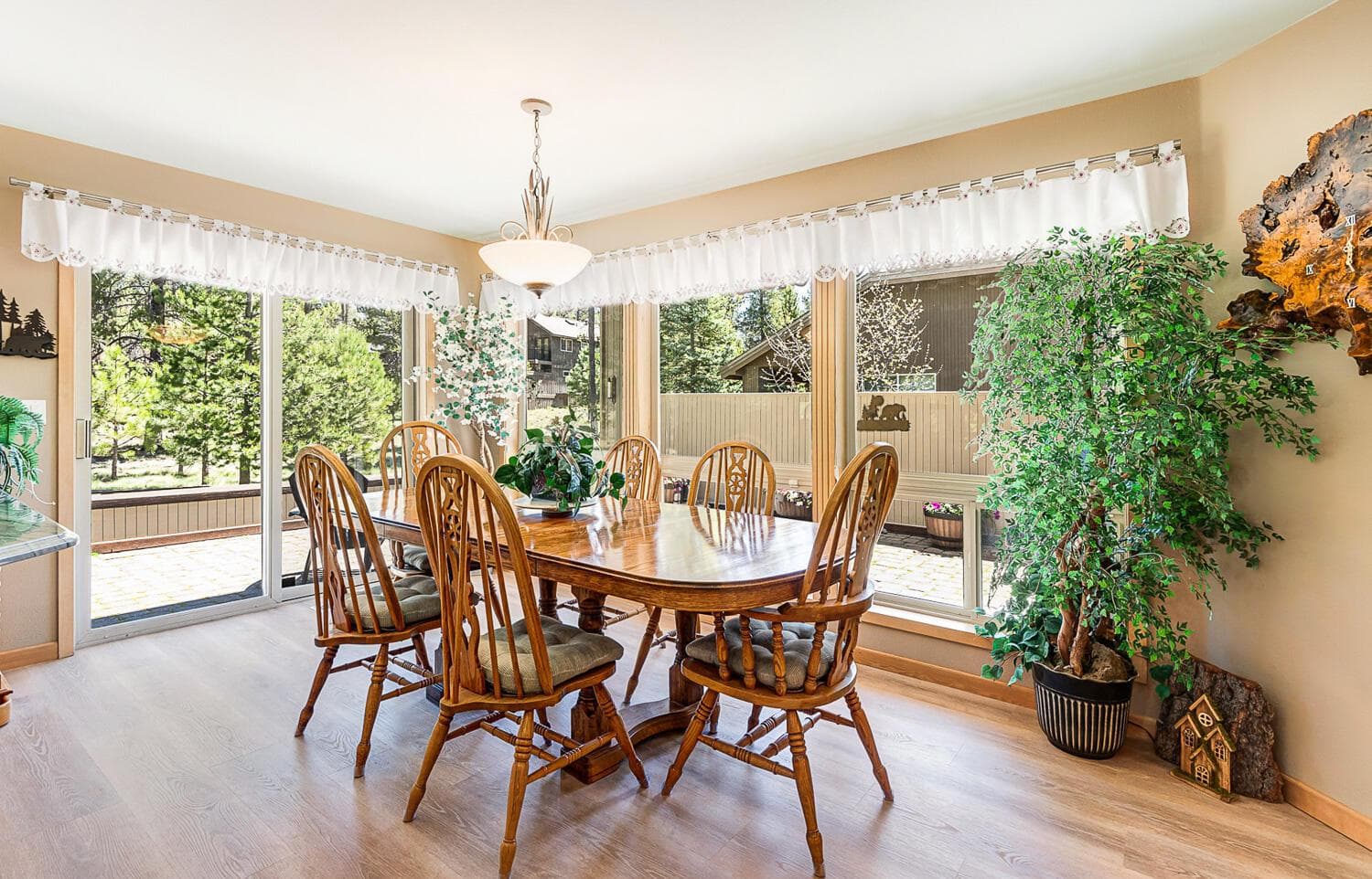 Photo of 18138 Maury Mountain Lane 14 of 47