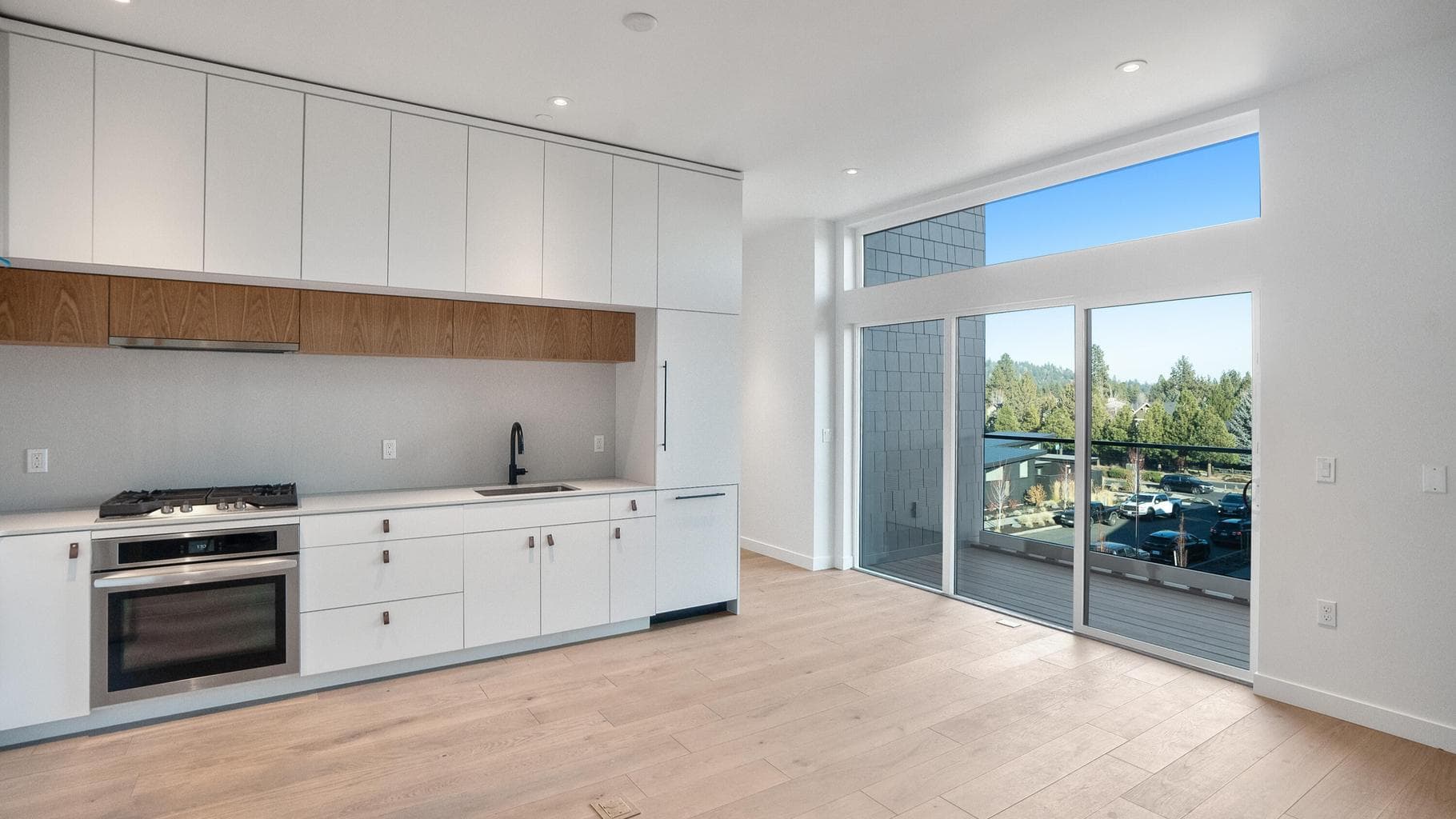 Photo of 2745 NW Ordway Avenue 11 of 14