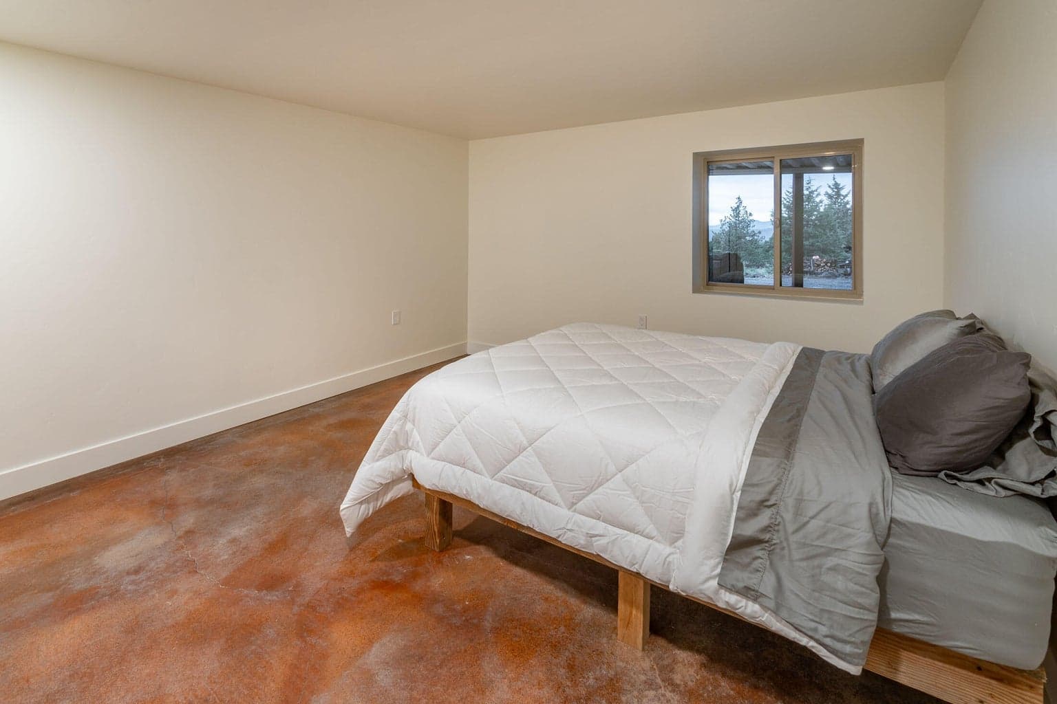 basement bedroom