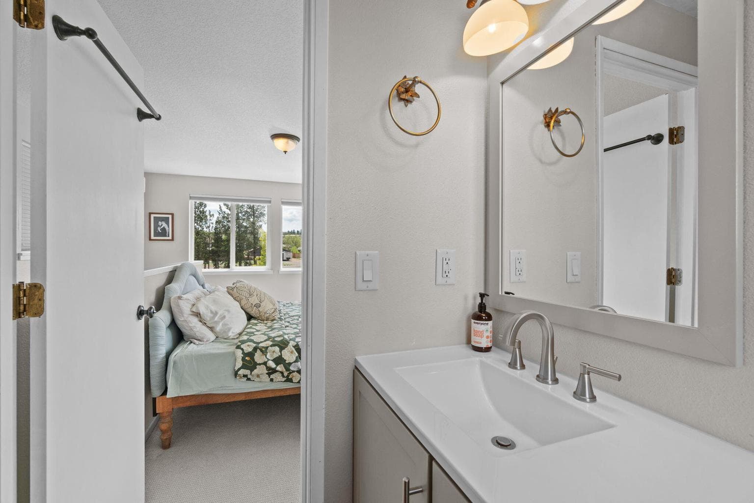 Photo of 16958 Varco Road 21 of 49