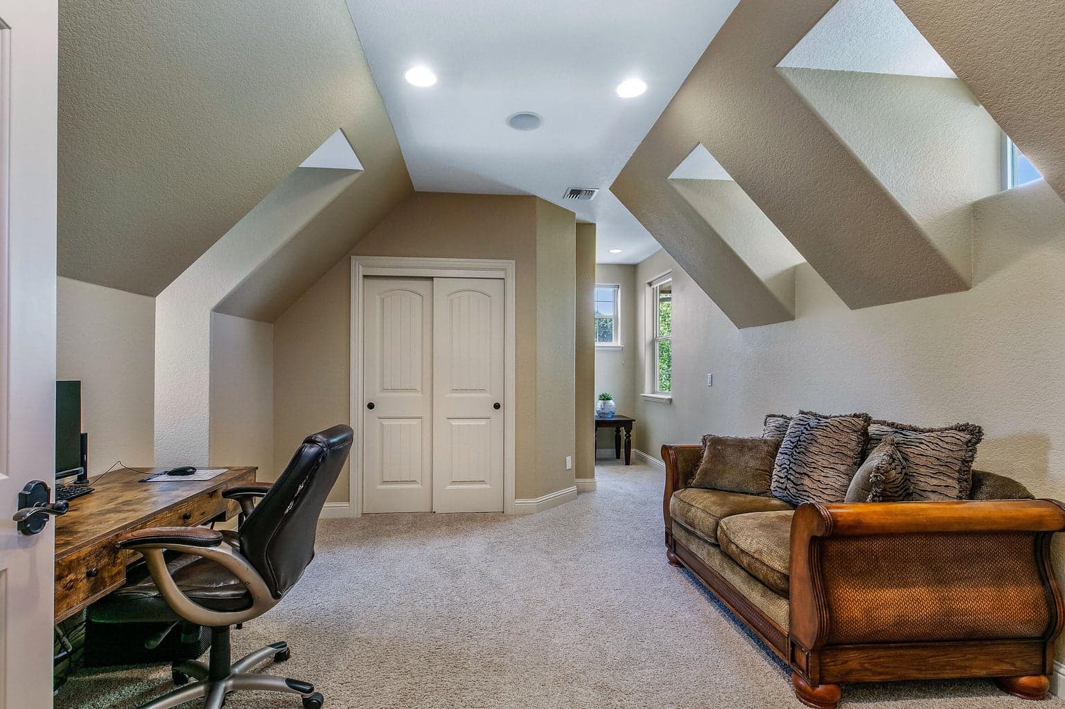 Photo of 9009 Merlin Drive 38 of 58
