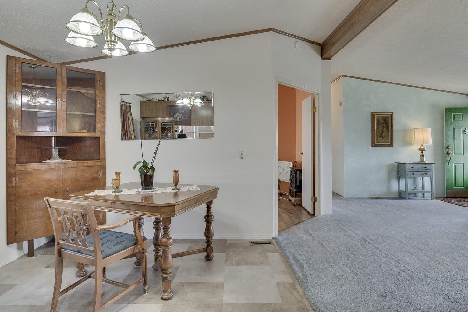 Photo of 1515 NW Fir Avenue 7 of 22