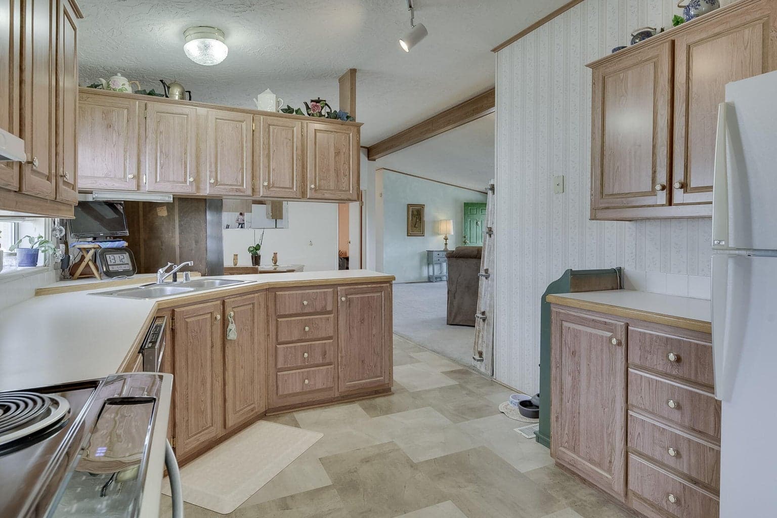 Photo of 1515 NW Fir Avenue 10 of 22