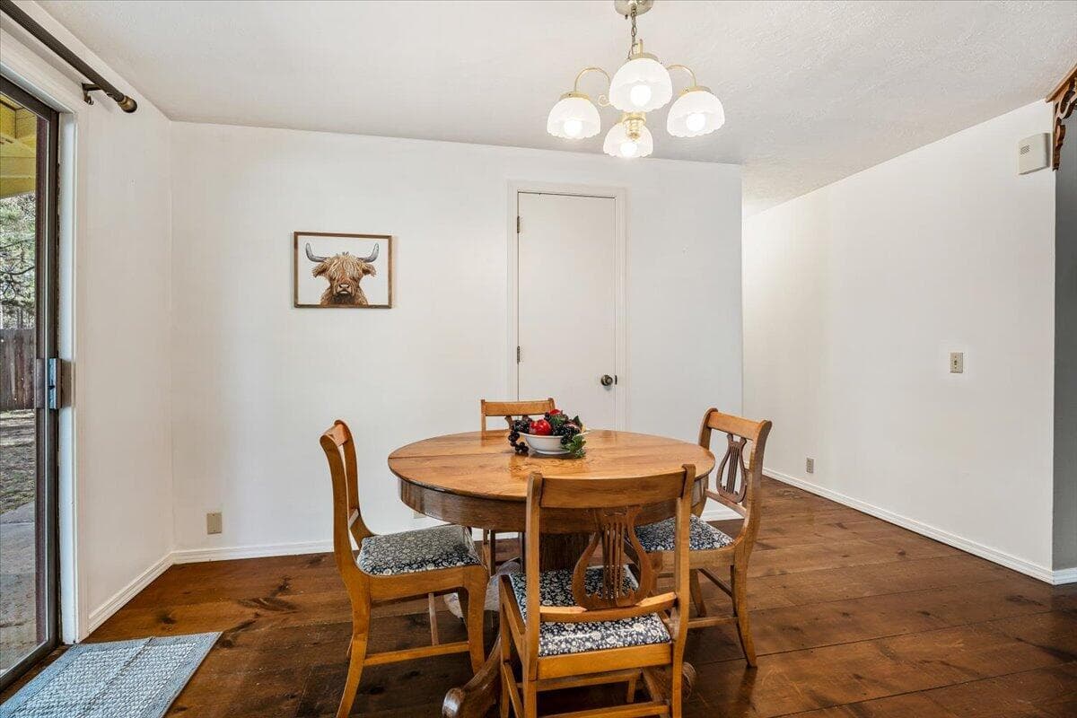 Photo of 51422 Cedar Road 21 of 44
