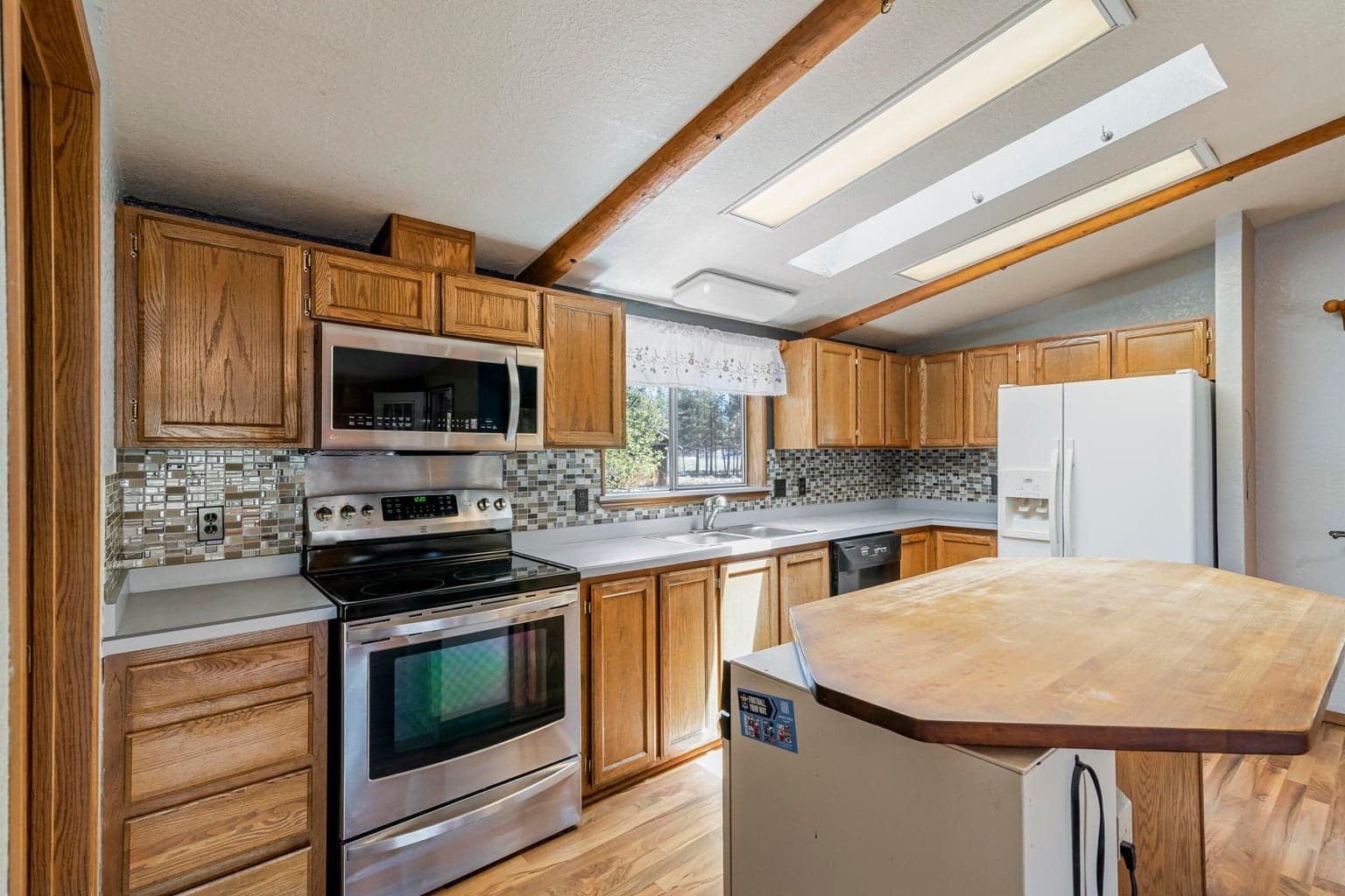 Photo of 145111 Lanewood Drive 15 of 45