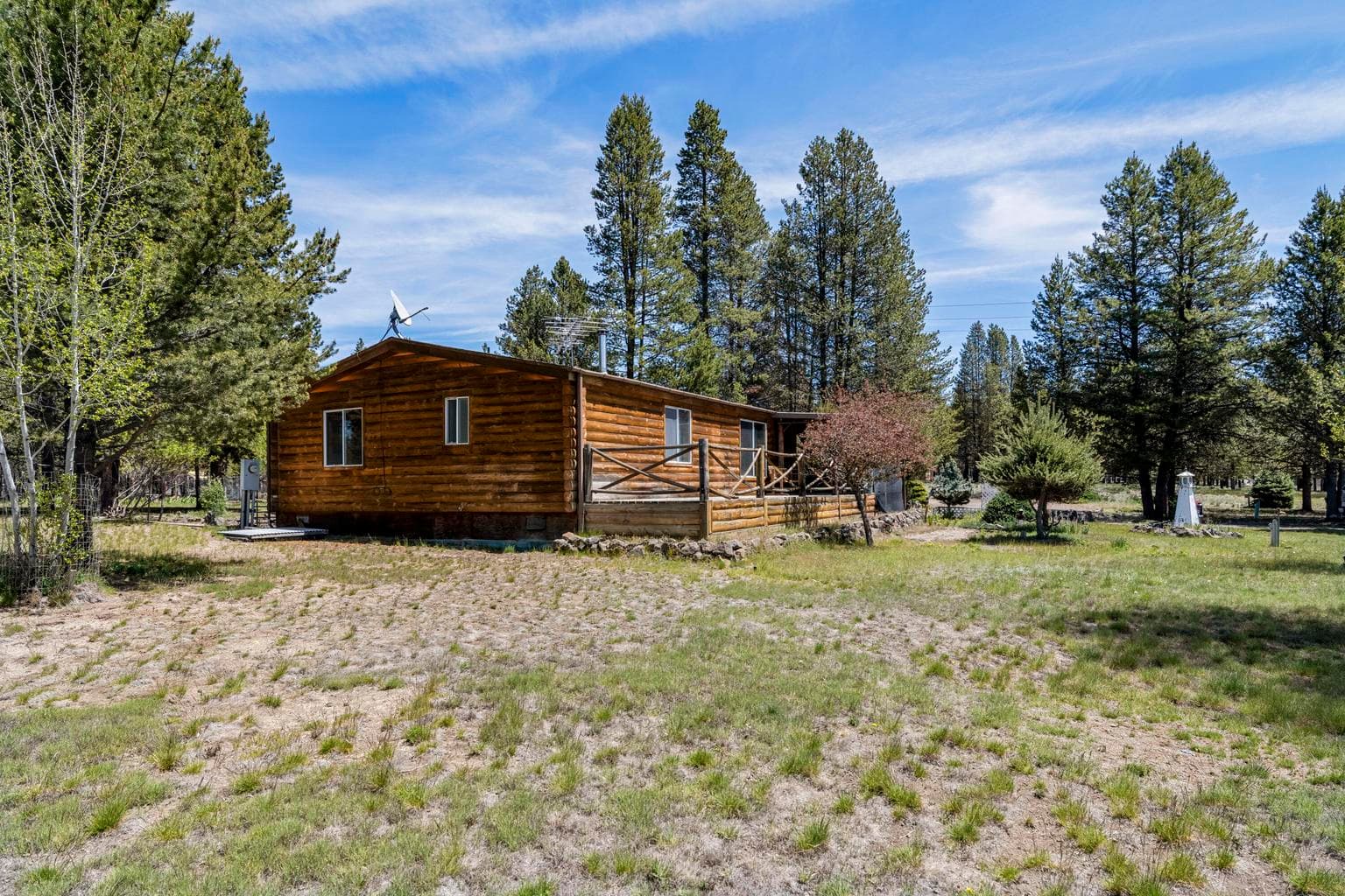 Photo of 145111 Lanewood Drive 3 of 45