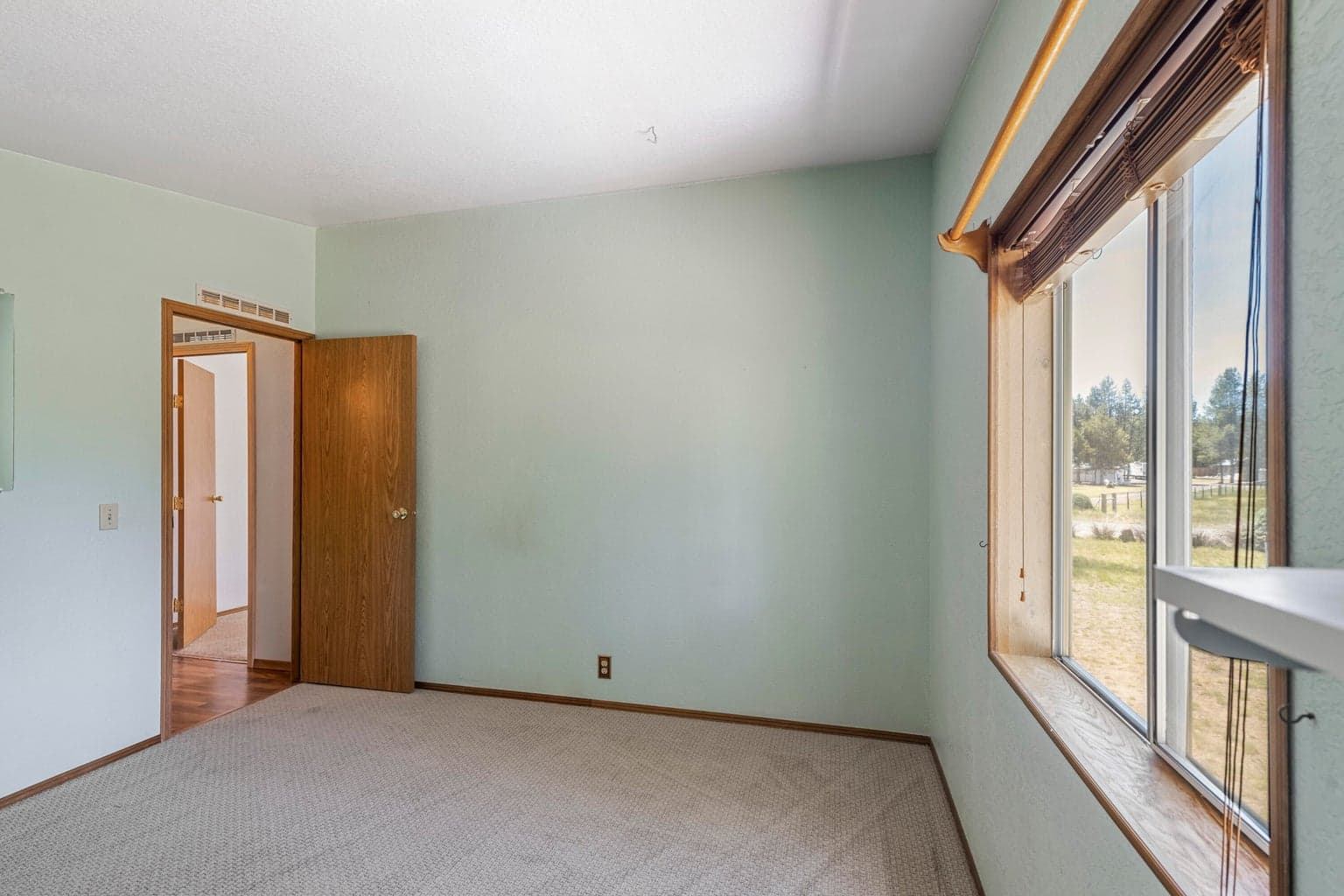 Photo of 145111 Lanewood Drive 28 of 45