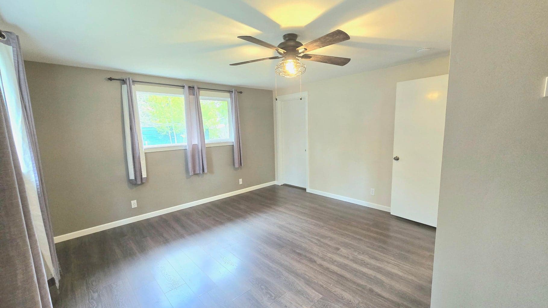 Photo of 16010 Buena Vista Drive 10 of 31