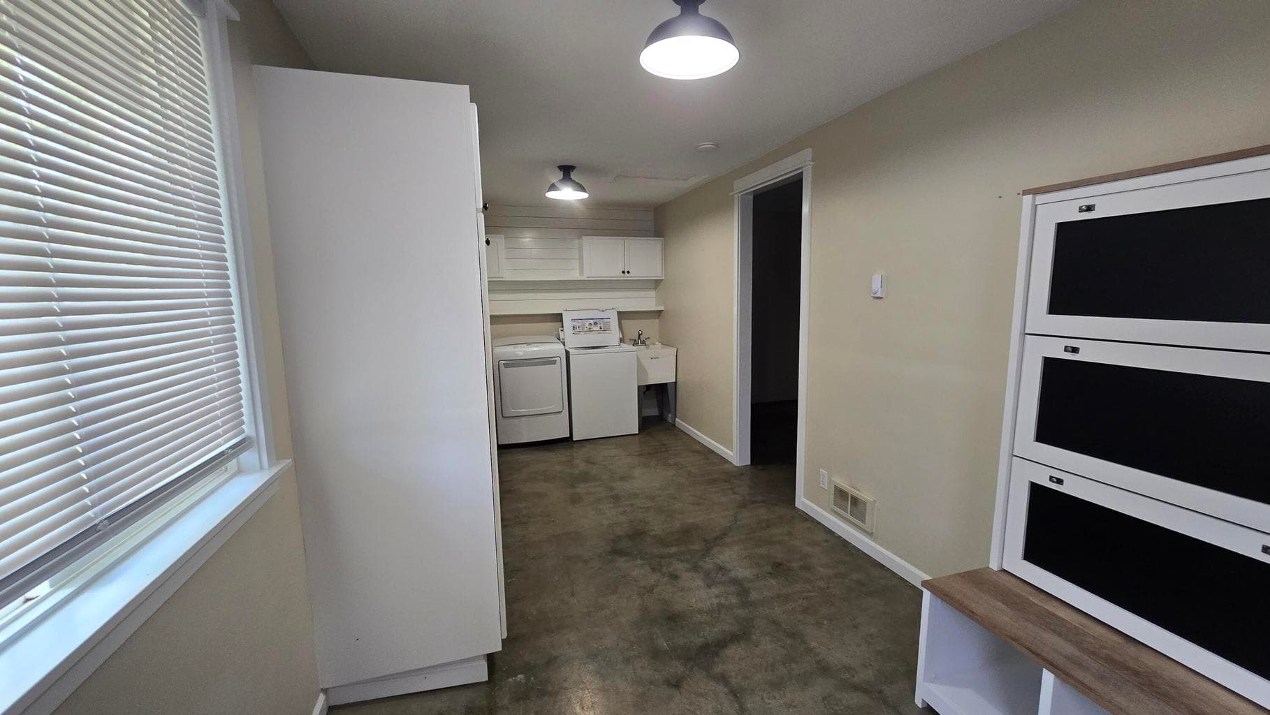 Photo of 16010 Buena Vista Drive 25 of 31