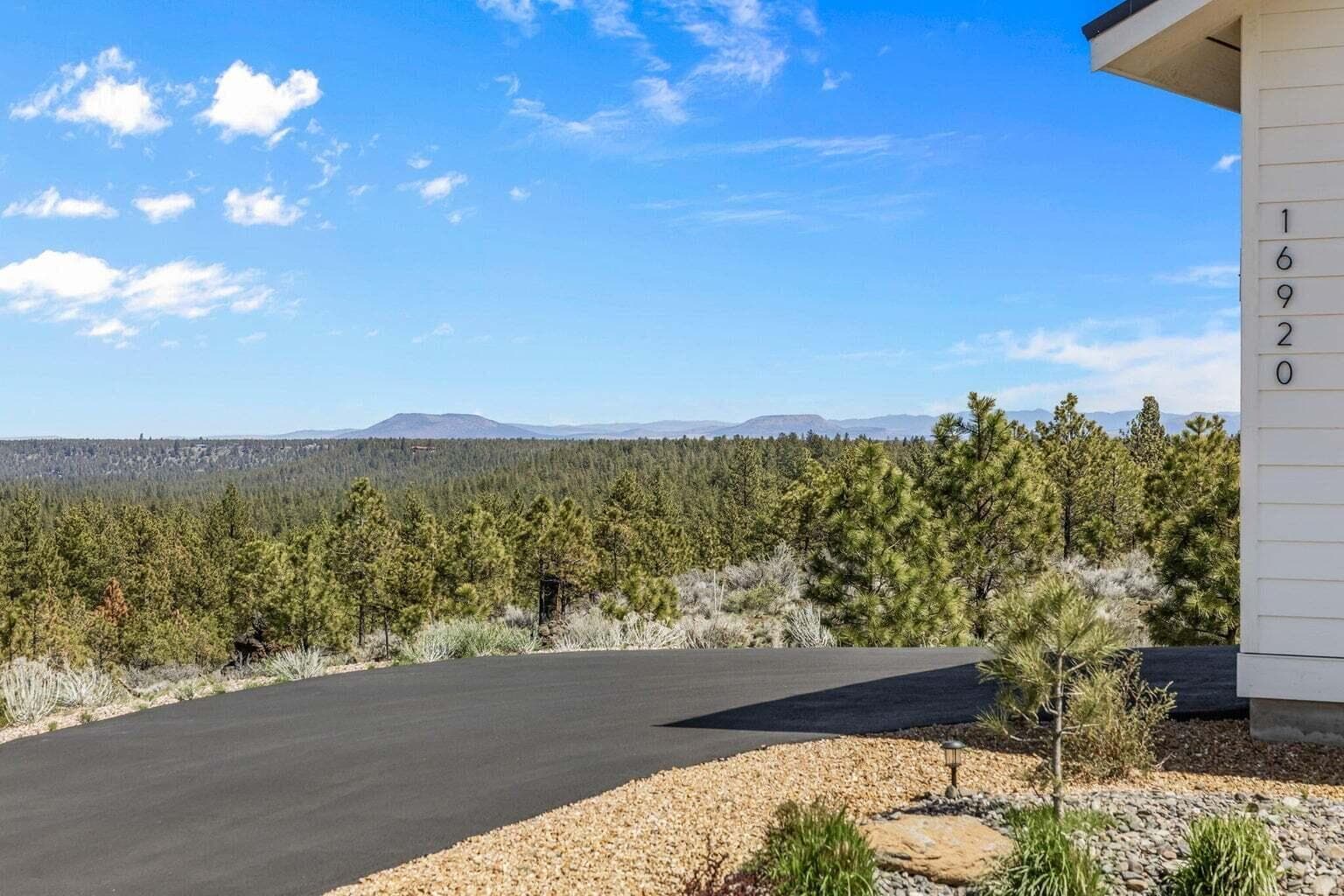 Photo of 16920 Jefferson Vista Place 51 of 96