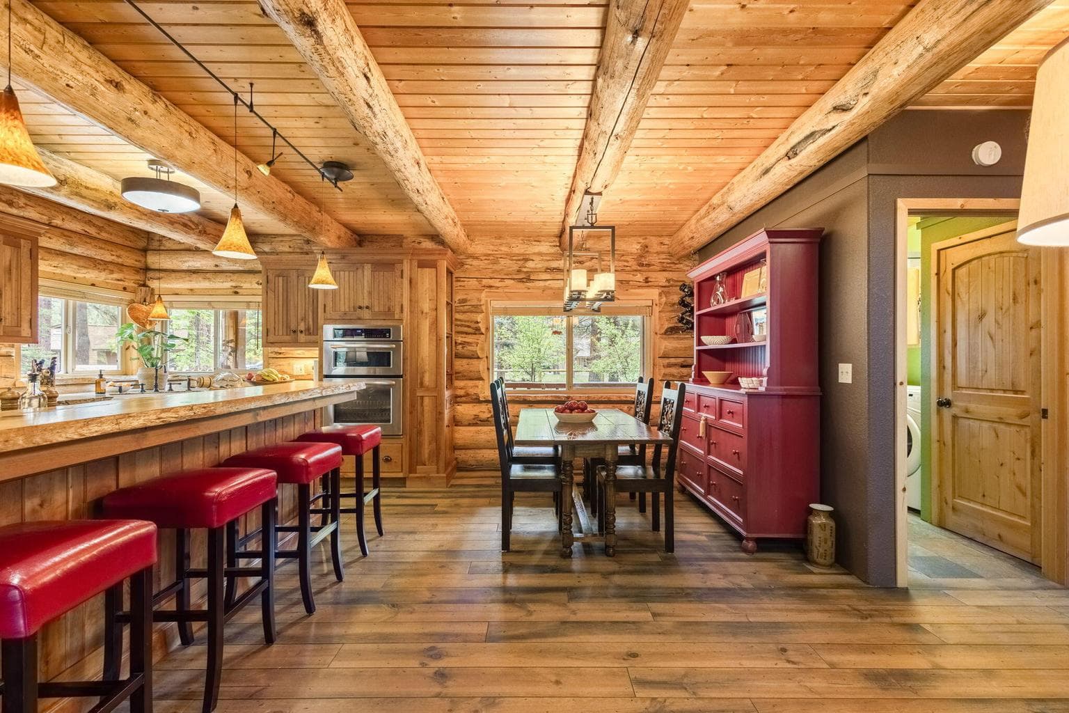 Photo of 15847 Blue Jay Way 11 of 49