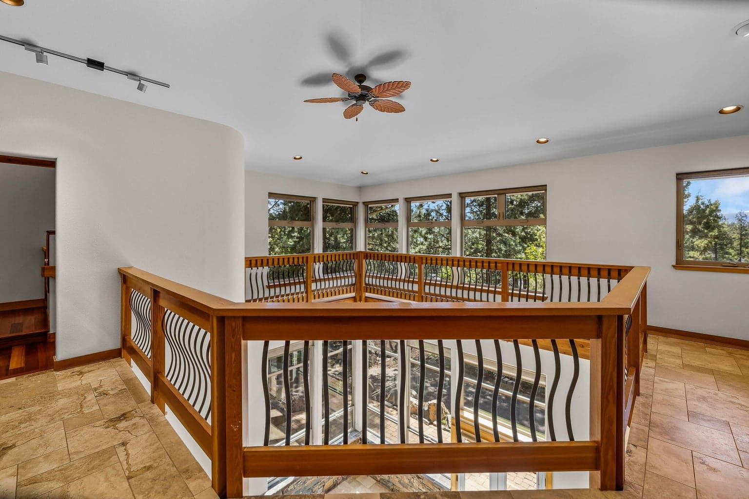 Upper catwalk off Primary