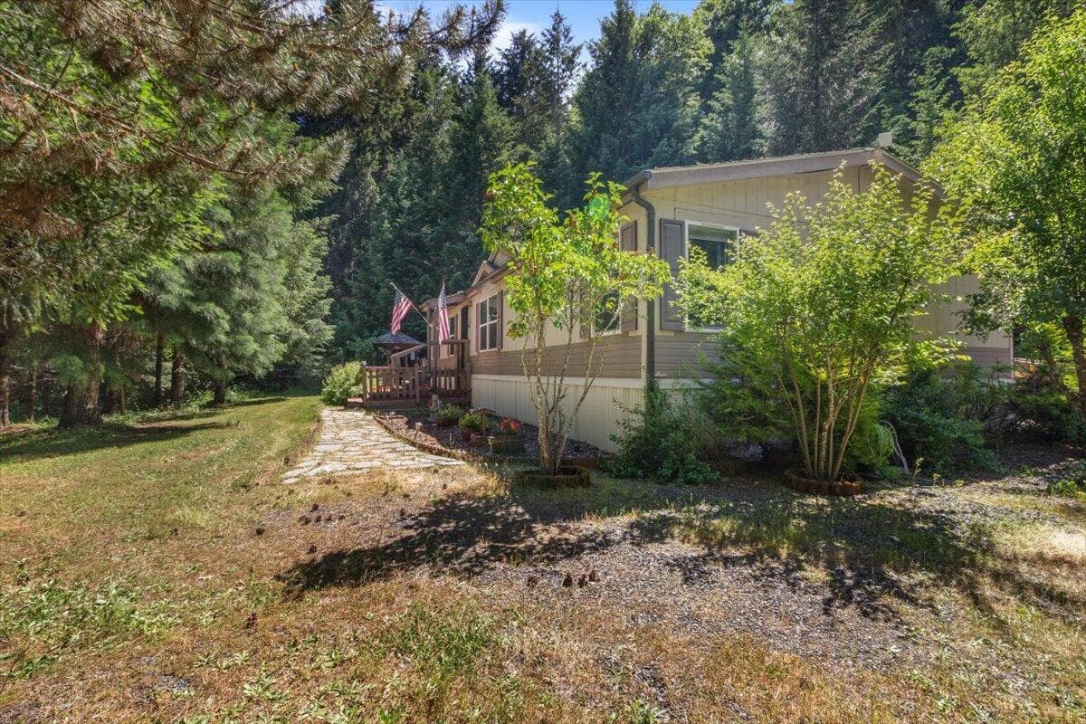 535 Round Prairie, Wilderville, 97543