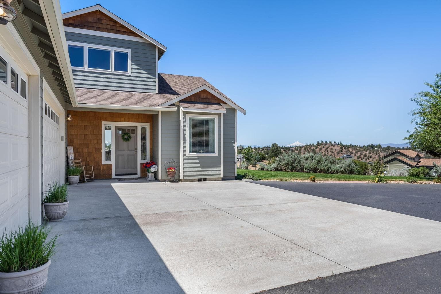 Photo of 621 SE Nugget Lane 68 of 77
