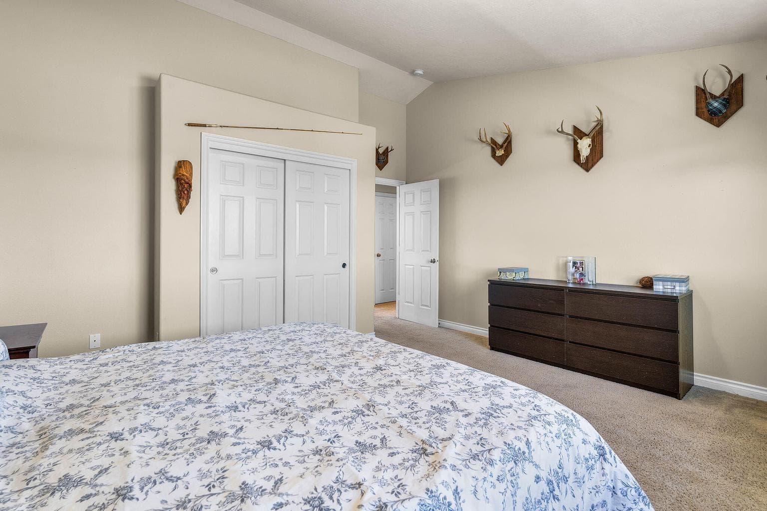 Photo of 621 SE Nugget Lane 24 of 77