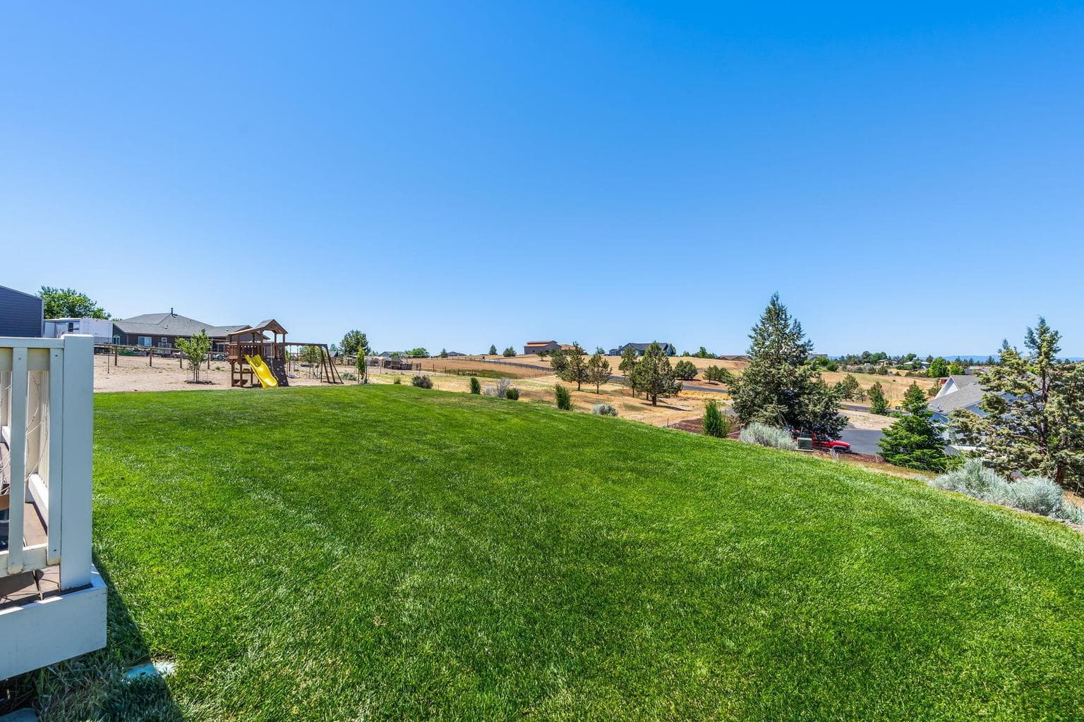 Photo of 621 SE Nugget Lane 39 of 77