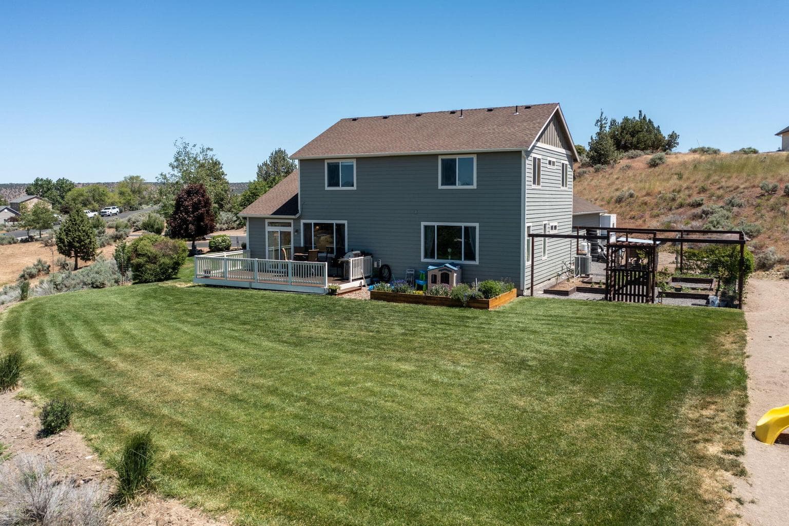 Photo of 621 SE Nugget Lane 59 of 77
