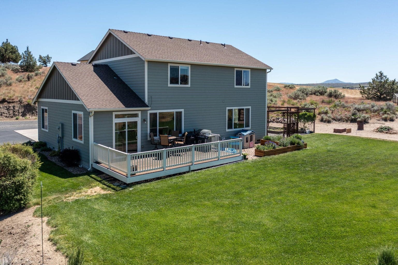 Photo of 621 SE Nugget Lane 61 of 77