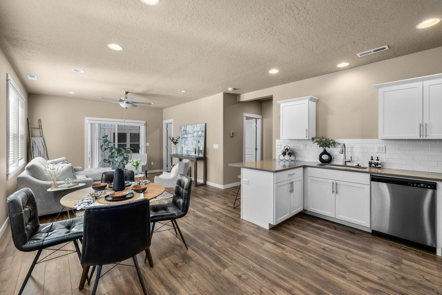 Photo of 745 NW Varnish Place 6 of 16