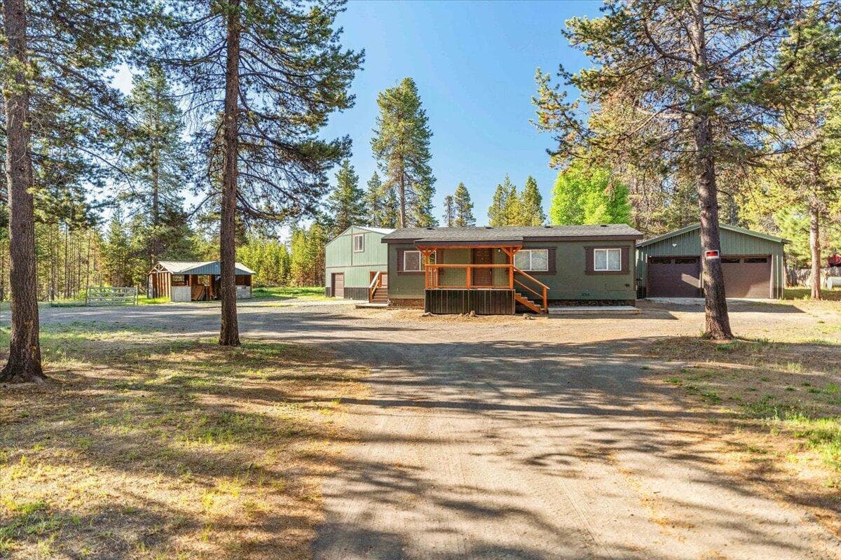 Photo of 16201 Hawks Lair Road 9 of 52