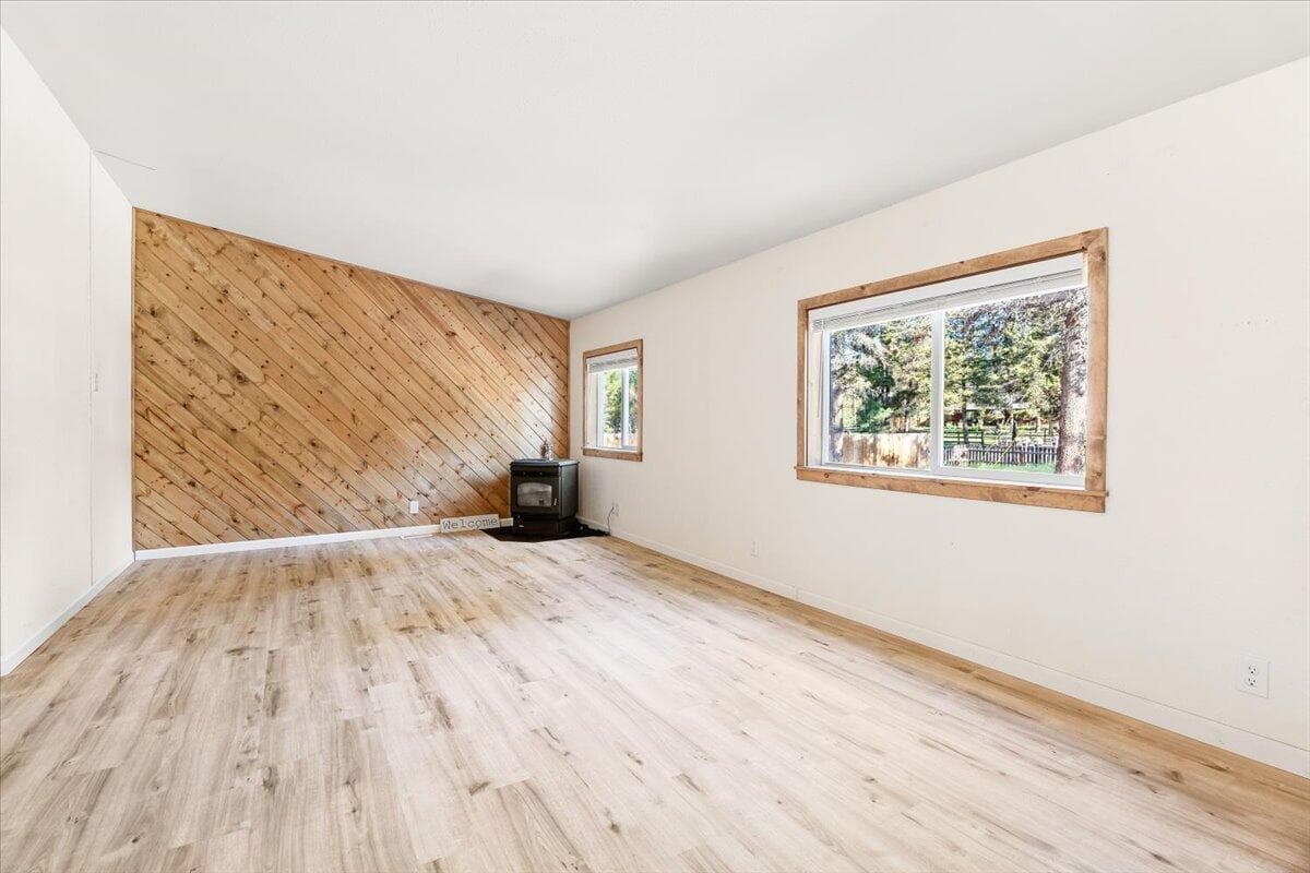 Photo of 16201 Hawks Lair Road 15 of 52