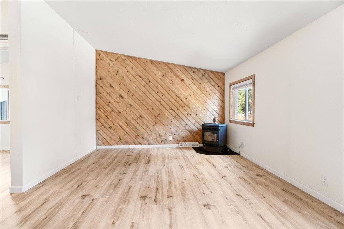 Photo of 16201 Hawks Lair Road 16 of 52