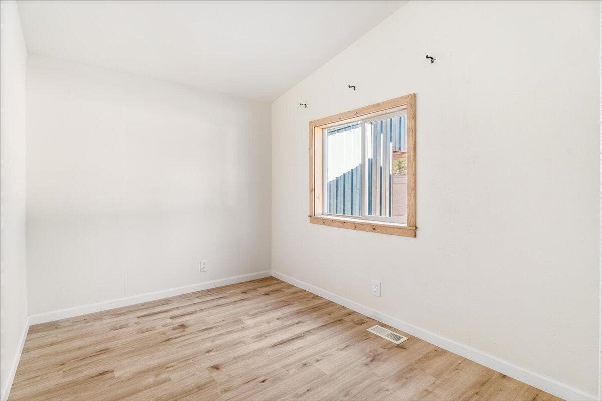 Guest Room 1