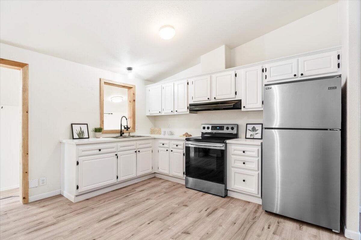 Photo of 16201 Hawks Lair Road 18 of 52