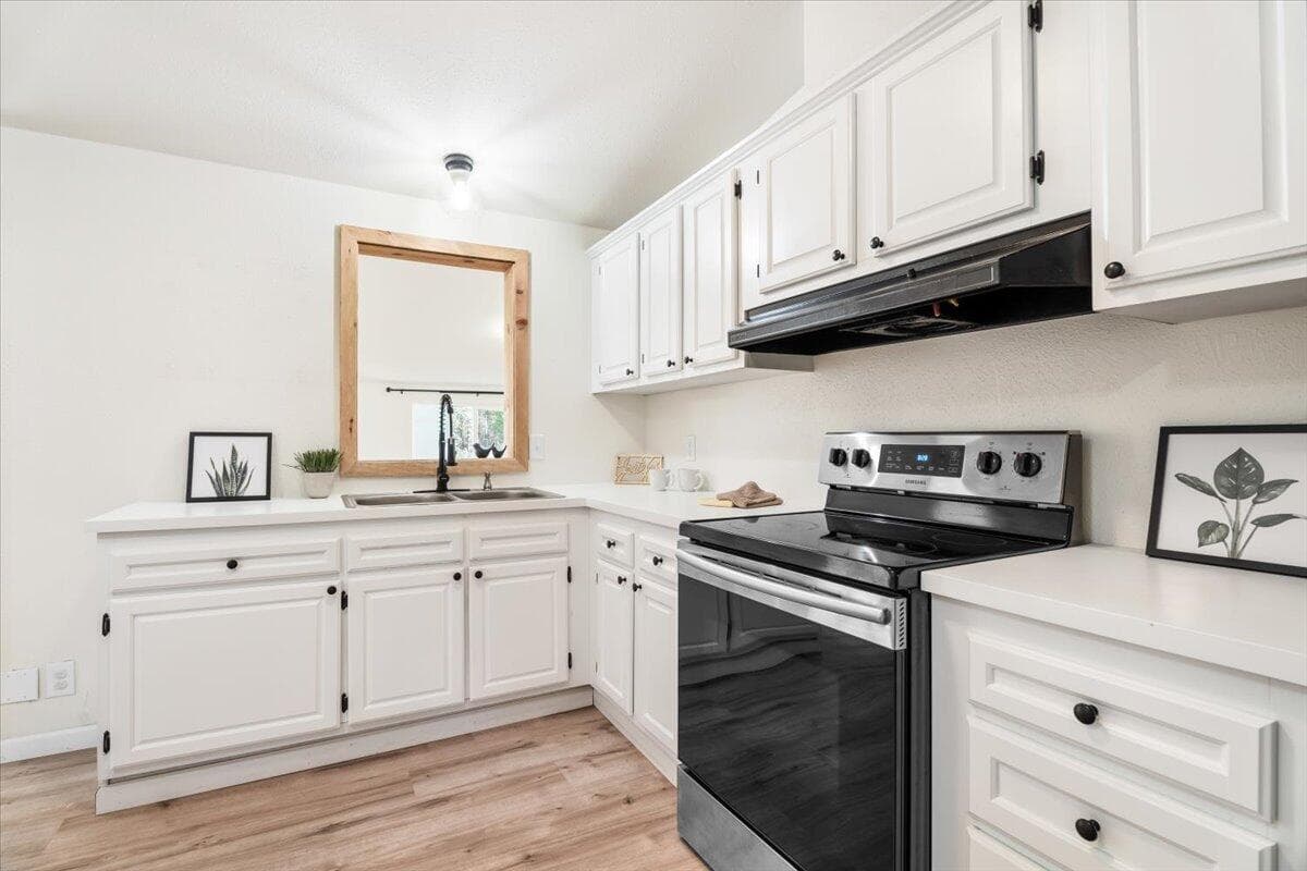 Photo of 16201 Hawks Lair Road 20 of 52